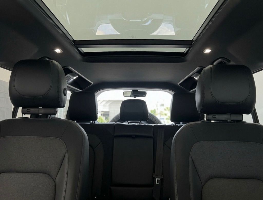 2023 Land Rover Defender 110 X-Dynamic SE Tucson AZ
