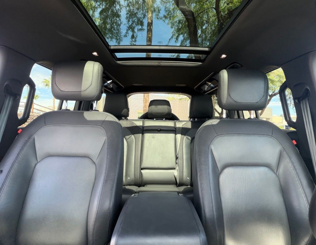 2023 Land Rover Defender 110 X-Dynamic SE Tucson AZ