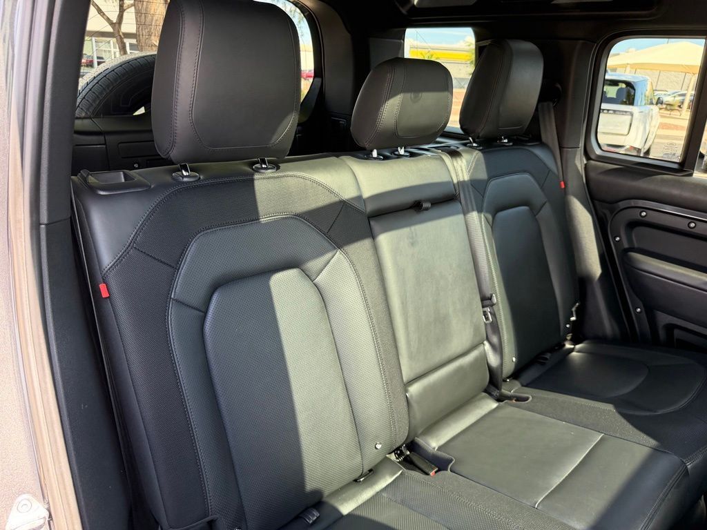 2023 Land Rover Defender 110 X-Dynamic SE Tucson AZ