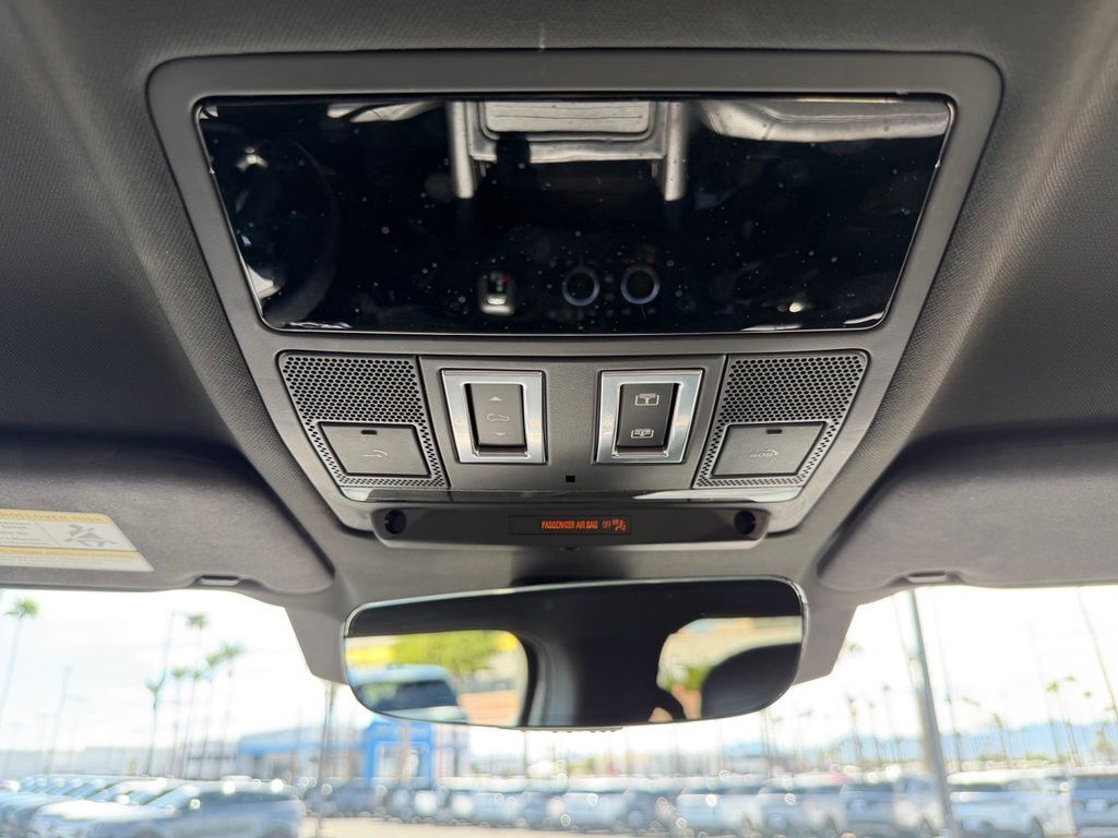 2023 Land Rover Defender 110 X-Dynamic SE Tucson AZ