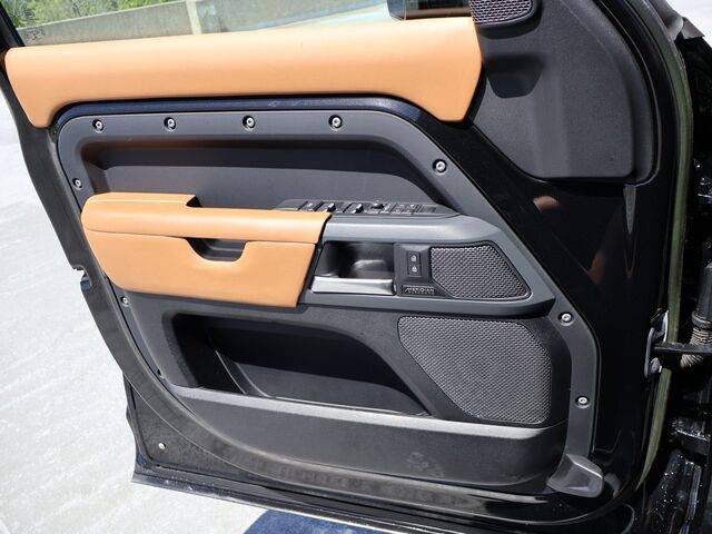 2023 Land Rover Defender 110 X Oshkosh WI