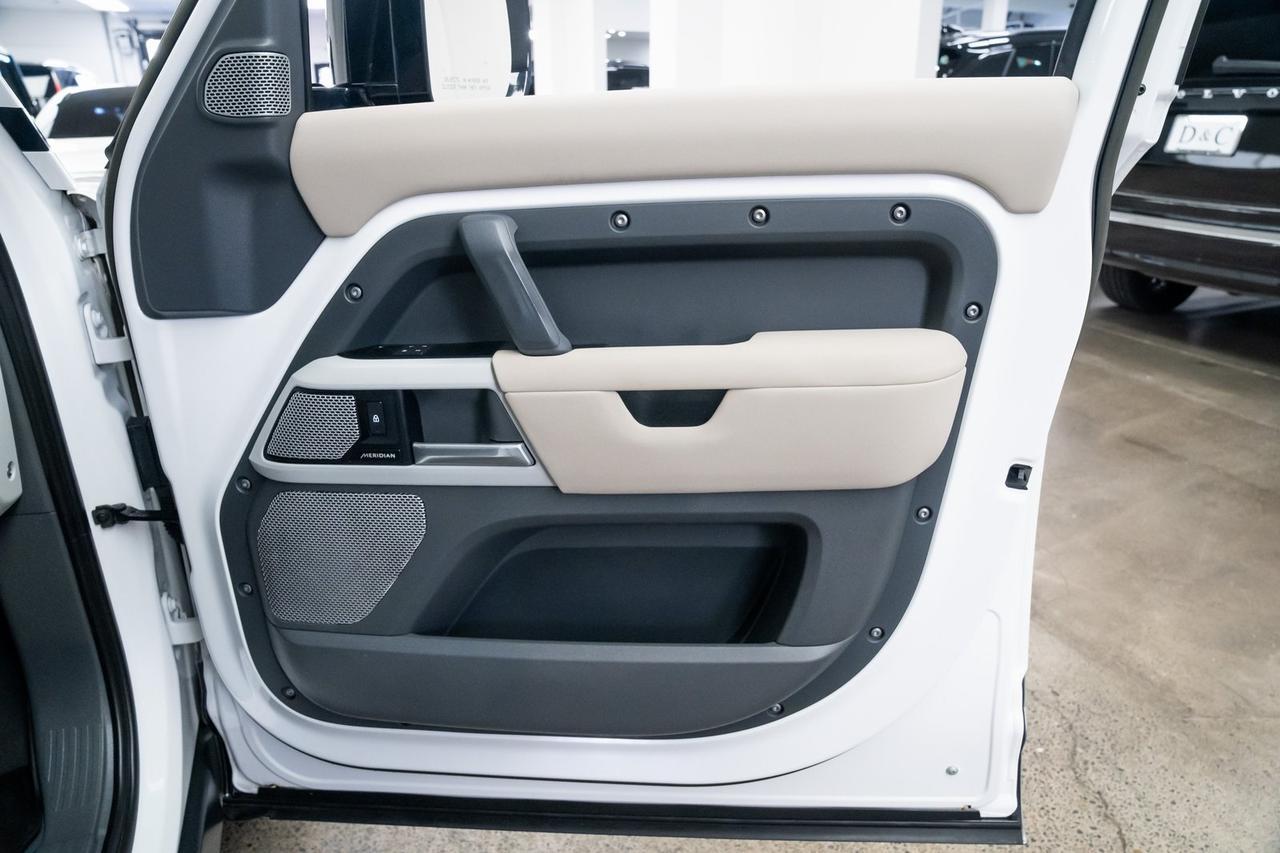 2023 Land Rover Defender 130 S 1 Owner Heated Seats Air Suspension Portland OR