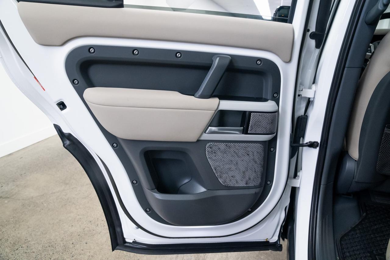 2023 Land Rover Defender 130 S 1 Owner Heated Seats Air Suspension Portland OR