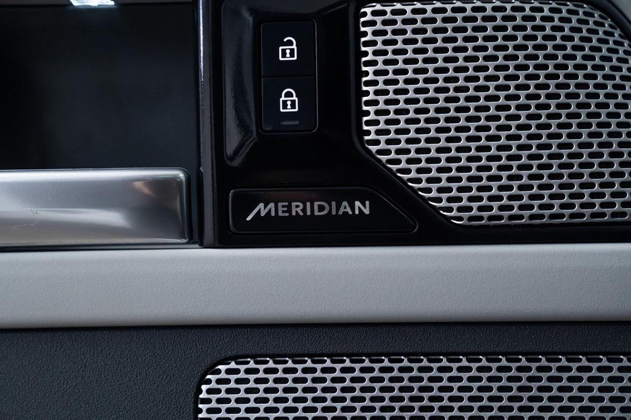 2023 Land Rover Defender 130 S 1 Owner Heated Seats Air Suspension Portland OR