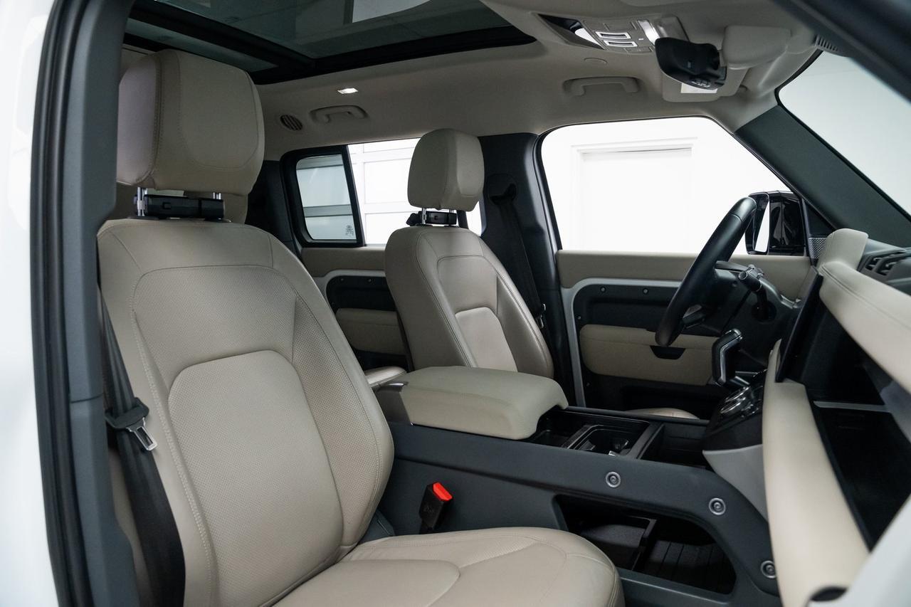 2023 Land Rover Defender 130 S 1 Owner Heated Seats Air Suspension Portland OR