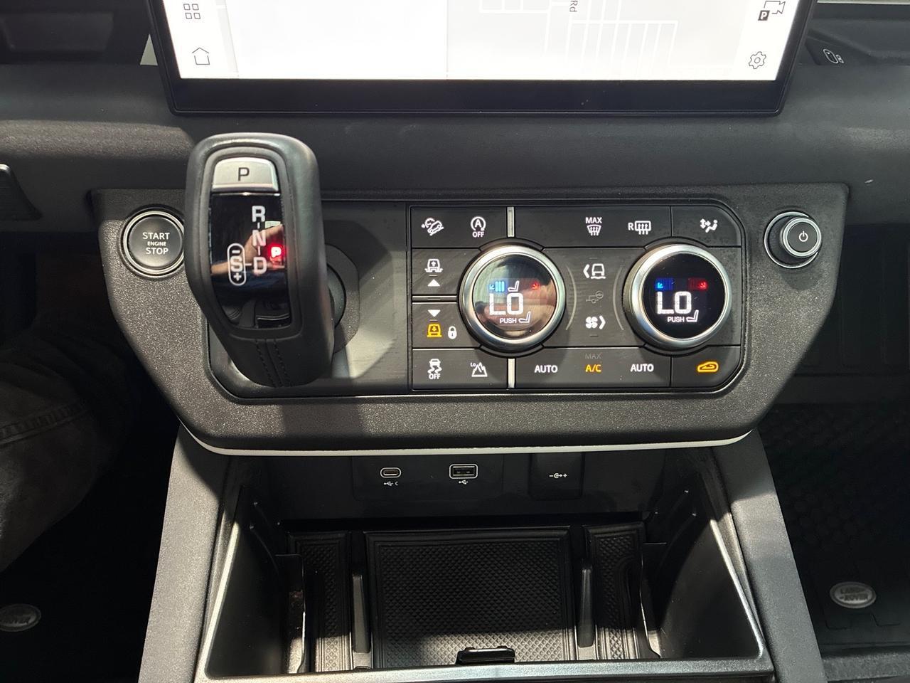 2023 Land Rover Defender 130 SE, Comfort and Convenience Pack, 22in Wheels, 4-Zone Climate Houston TX