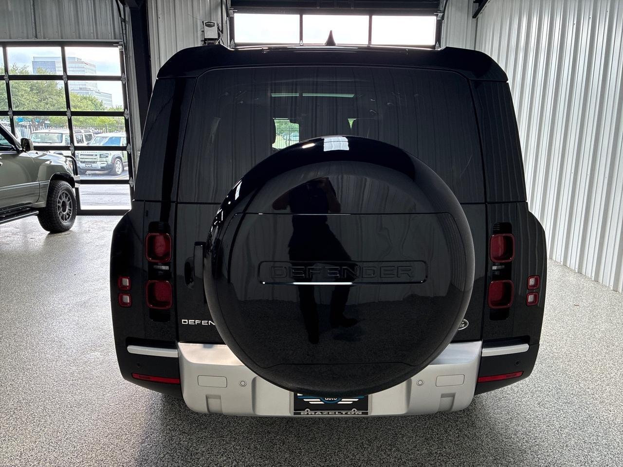 2023 Land Rover Defender 130 SE, Comfort and Convenience Pack, 22in Wheels, 4-Zone Climate Houston TX