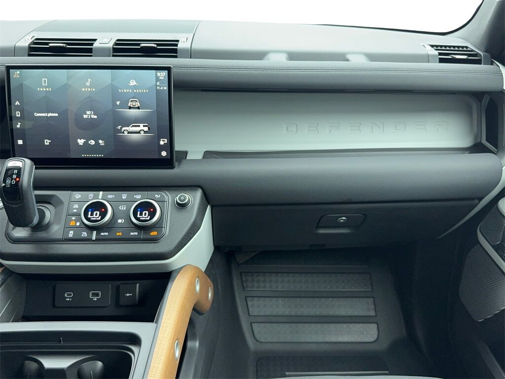 2023 Land Rover Defender 130 SE Plano TX