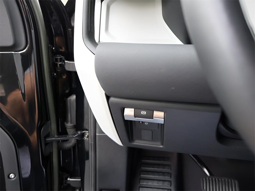2023 Land Rover Defender 130 SE San Clemente CA