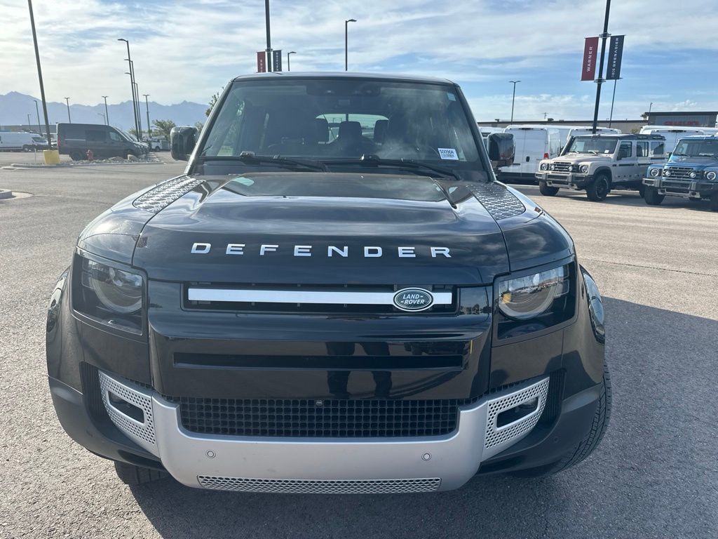 2023 Land Rover Defender 130 SE