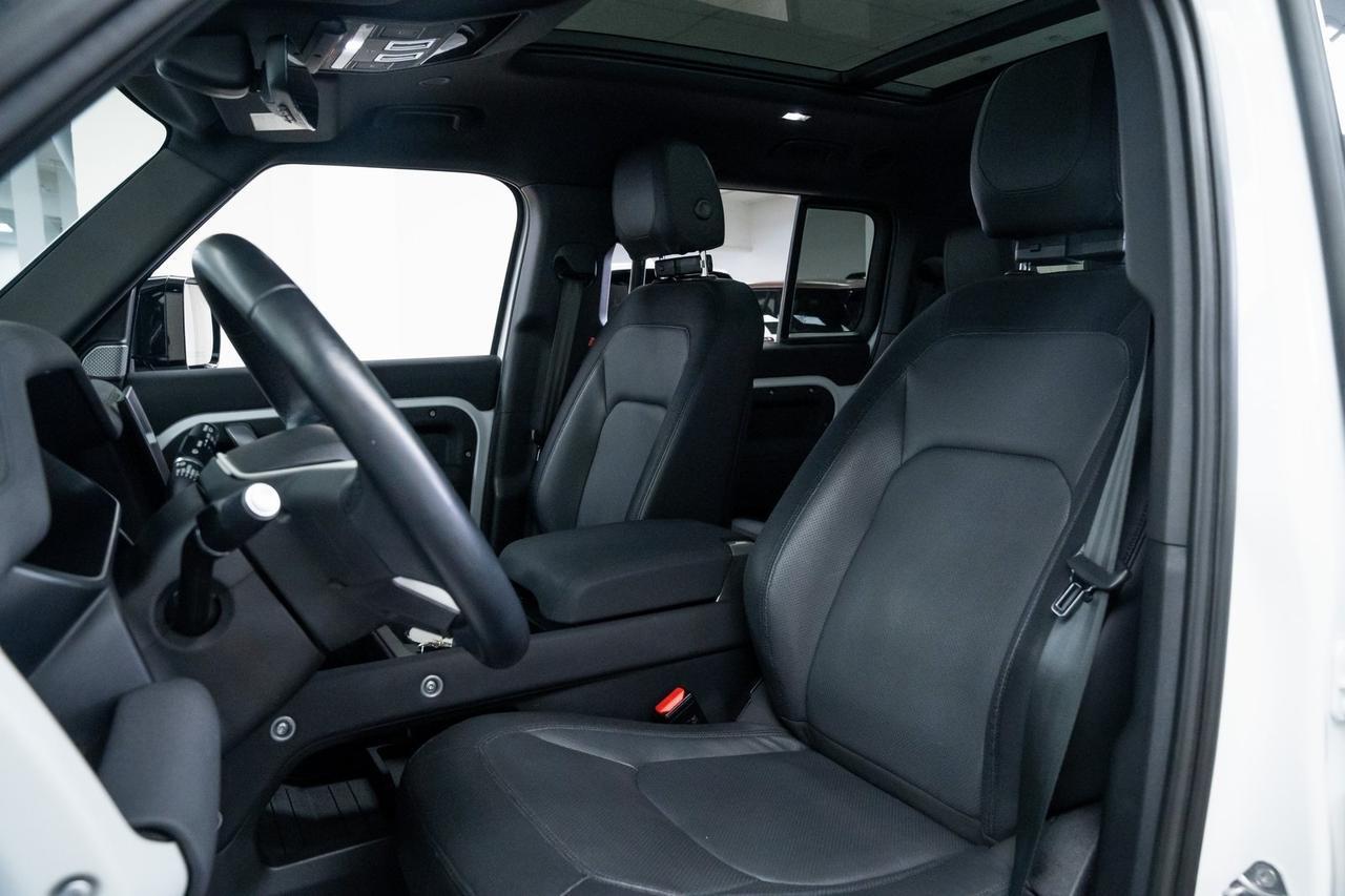 2023 Land Rover Defender 130 X-Dynamic SE 1 Owner 3rd Row Seating Moonroof Portland OR