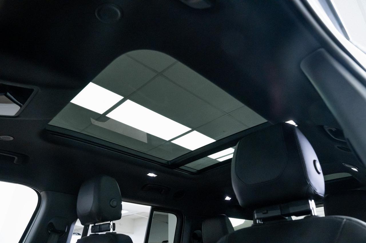 2023 Land Rover Defender 130 X-Dynamic SE 1 Owner 3rd Row Seating Moonroof Portland OR