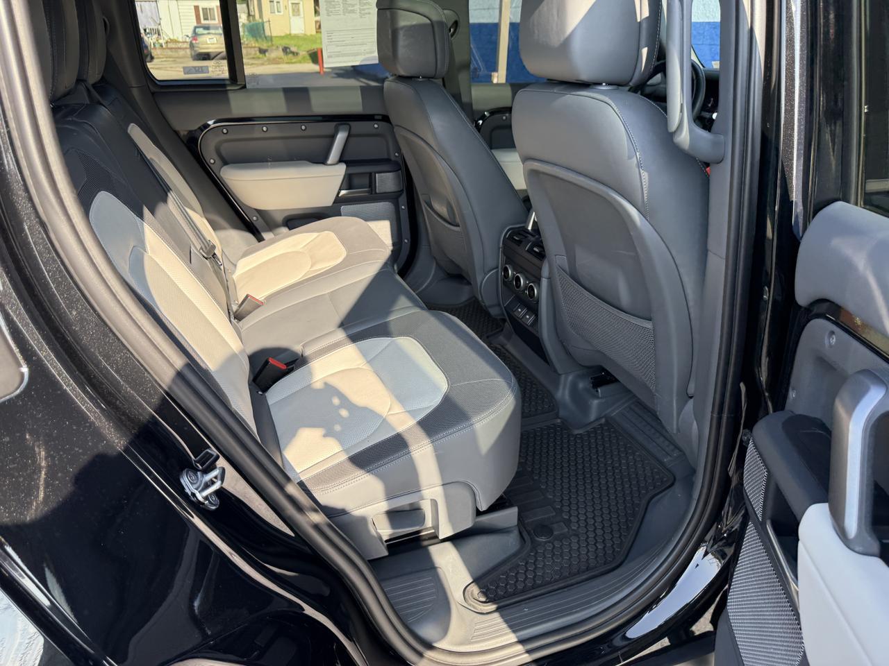 2023 Land Rover Defender 130 X-Dynamic SE Connellsville PA