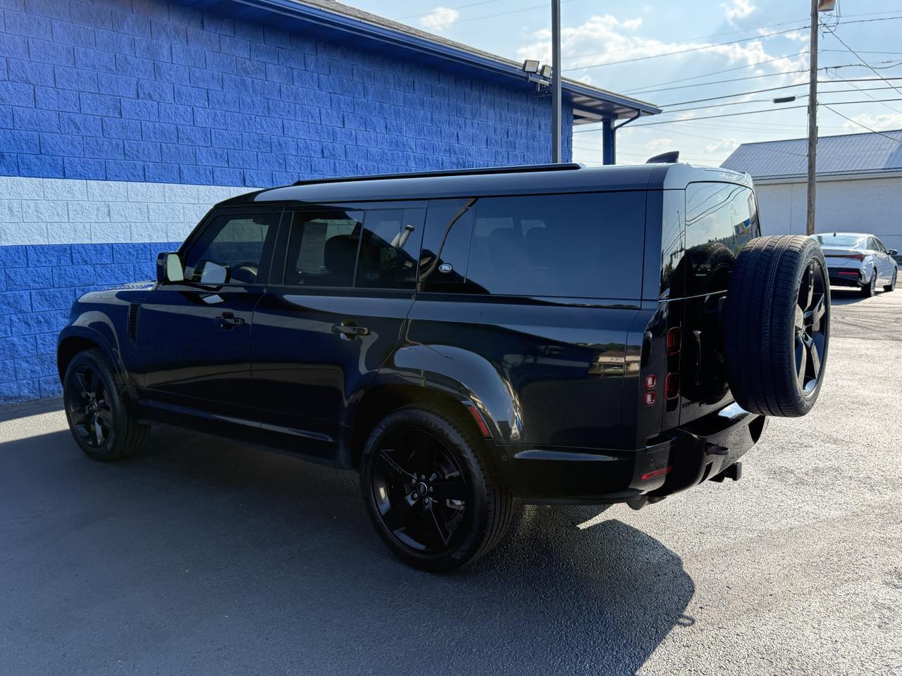 2023 Land Rover Defender 130 X-Dynamic SE Connellsville PA