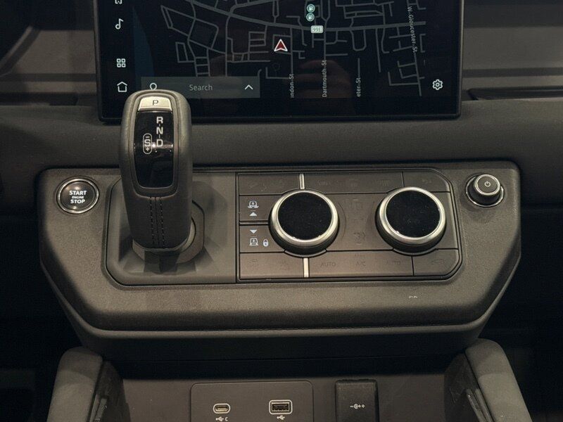 2023 Land Rover Defender 130 X-Dynamic SE Gladstone OR