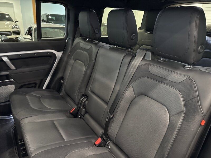 2023 Land Rover Defender 130 X-Dynamic SE Gladstone OR