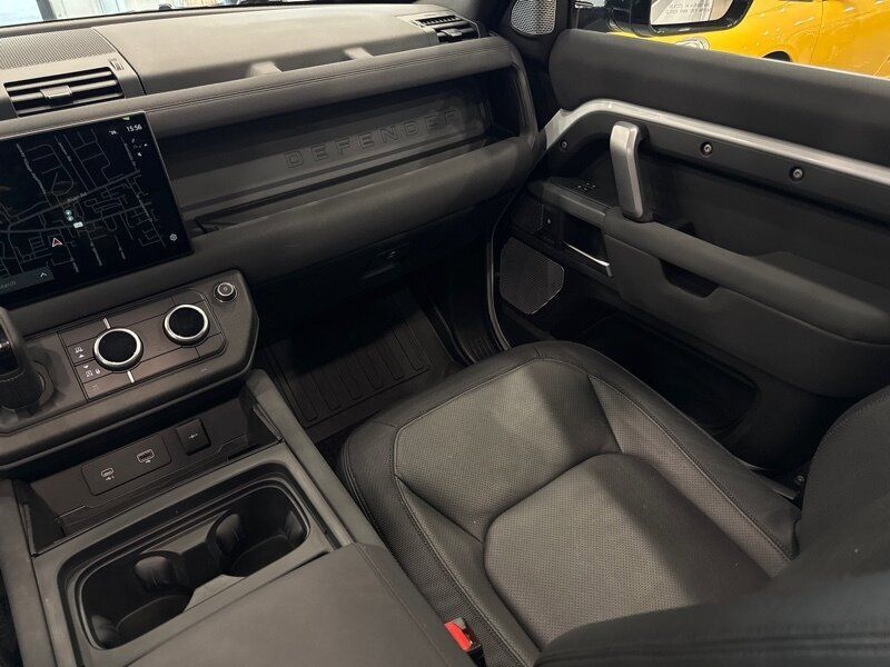 2023 Land Rover Defender 130 X-Dynamic SE Gladstone OR