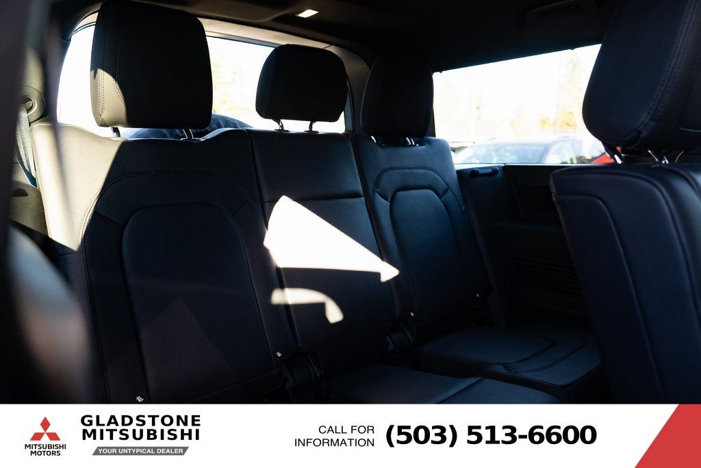 2023 Land Rover Defender 130 X-Dynamic SE Milwaukie OR