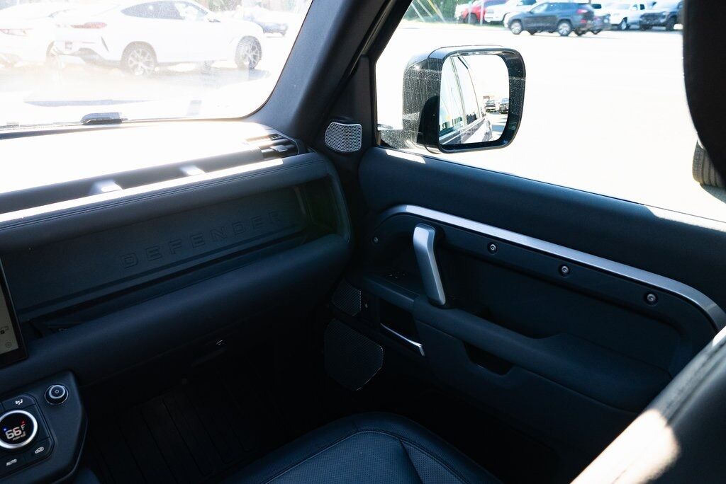 2023 Land Rover Defender 130 X-Dynamic SE Milwaukie OR