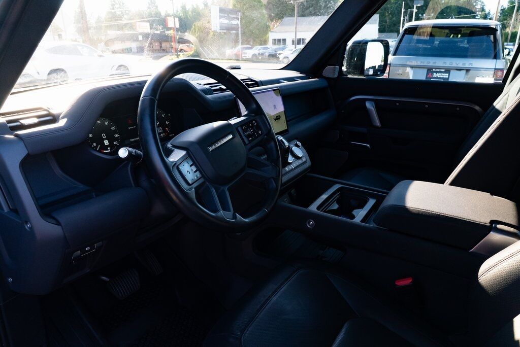 2023 Land Rover Defender 130 X-Dynamic SE Milwaukie OR