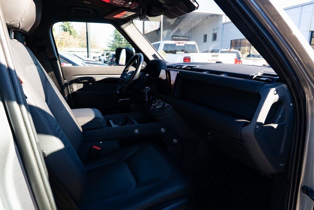 2023 Land Rover Defender 130 X-Dynamic SE Milwaukie OR