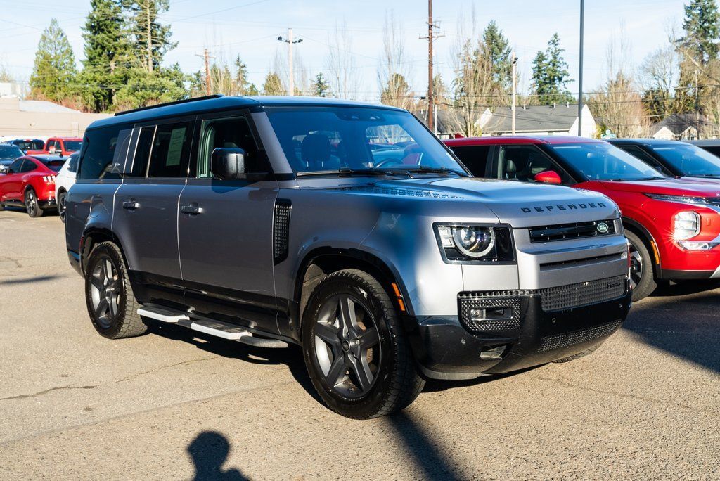 2023 Land Rover Defender 130 X-Dynamic SE