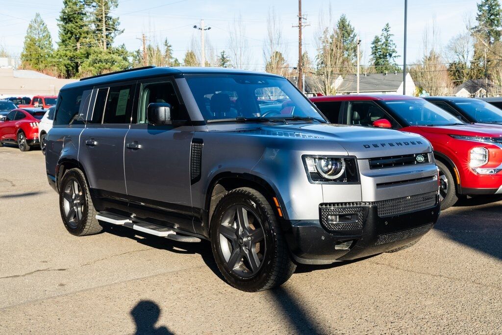2023 Land Rover Defender 130 X-Dynamic SE