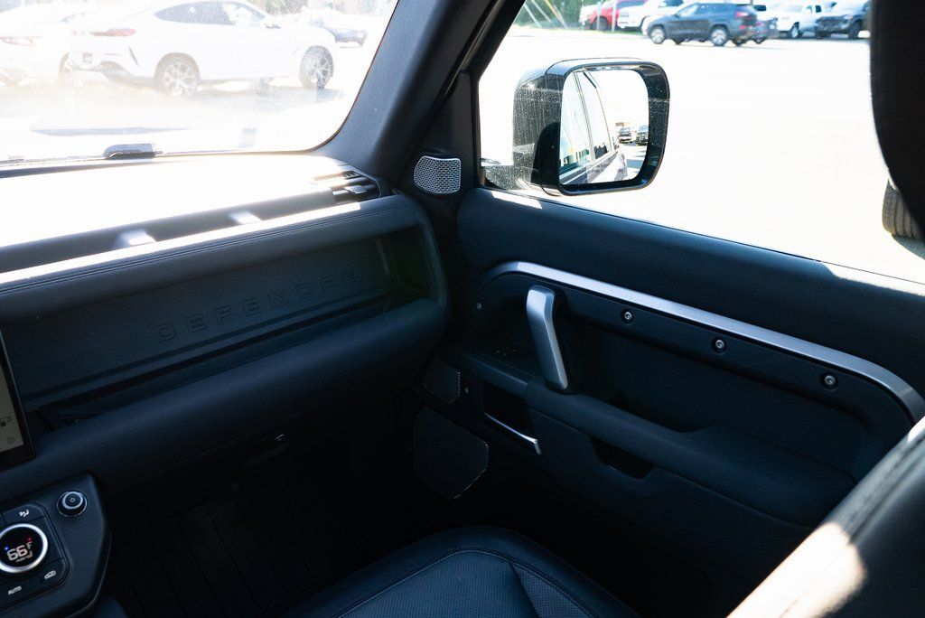 2023 Land Rover Defender 130 X-Dynamic SE Milwaukie OR