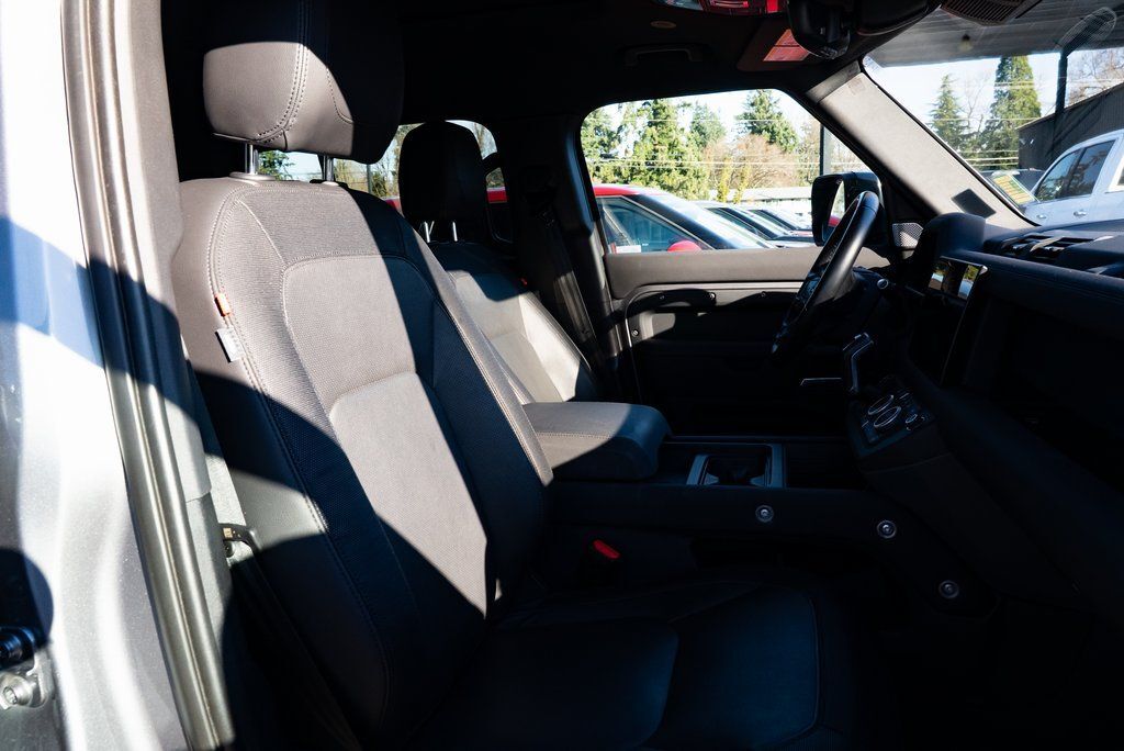 2023 Land Rover Defender 130 X-Dynamic SE Milwaukie OR