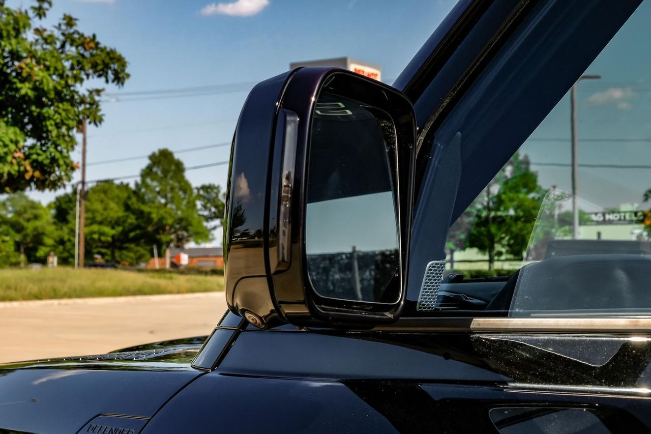 2023 Land Rover Defender 130 X-Dynamic SE Richardson TX