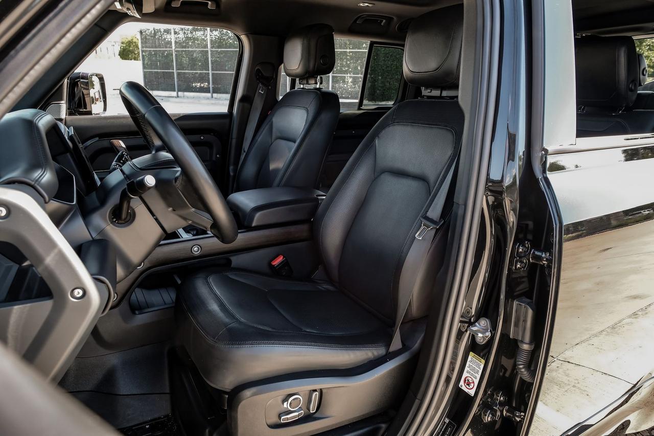 2023 Land Rover Defender 130 X-Dynamic SE Richardson TX