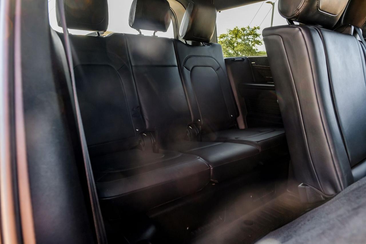2023 Land Rover Defender 130 X-Dynamic SE Richardson TX