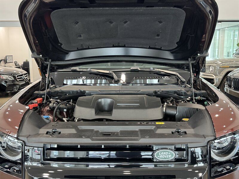 2023 Land Rover Defender 130 X Gladstone OR