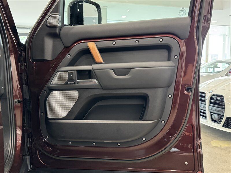 2023 Land Rover Defender 130 X Gladstone OR