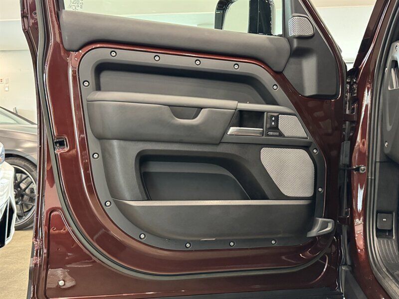 2023 Land Rover Defender 130 X Gladstone OR