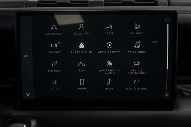 2023 Land Rover Defender 90 V8 ($113,390 MSRP) *ONLY 7500 MILES* *CUSTOM WHEELS* *BLACKOUT PACKAGE* San Diego CA