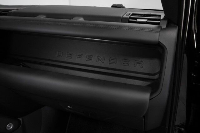 2023 Land Rover Defender 90 V8 ($113,390 MSRP) *ONLY 7500 MILES* *CUSTOM WHEELS* *BLACKOUT PACKAGE* San Diego CA