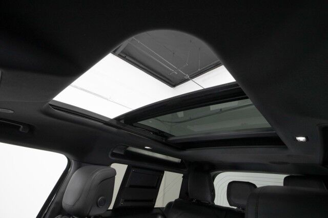 2023 Land Rover Defender 90 V8 ($113,390 MSRP) *ONLY 7500 MILES* *CUSTOM WHEELS* *BLACKOUT PACKAGE* San Diego CA