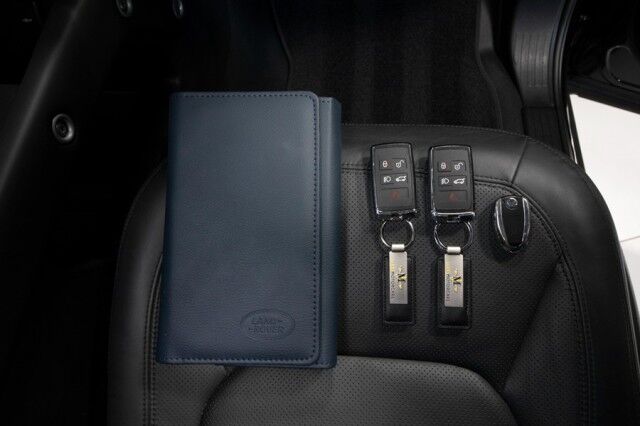 2023 Land Rover Defender 90 V8 ($113,390 MSRP) *ONLY 7500 MILES* *CUSTOM WHEELS* *BLACKOUT PACKAGE* San Diego CA