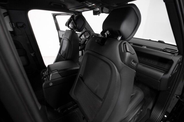 2023 Land Rover Defender 90 V8 ($113,390 MSRP) *ONLY 7500 MILES* *CUSTOM WHEELS* *BLACKOUT PACKAGE* San Diego CA