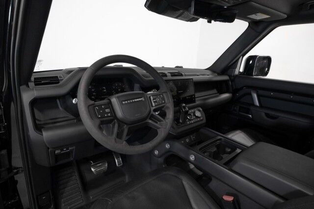 2023 Land Rover Defender 90 V8 ($113,390 MSRP) *ONLY 7500 MILES* *CUSTOM WHEELS* *BLACKOUT PACKAGE* San Diego CA
