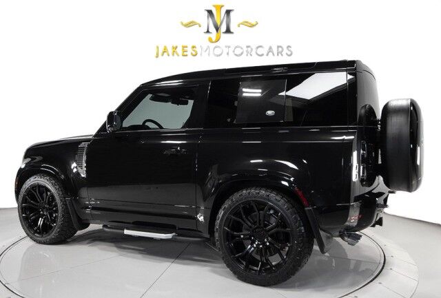 2023 Land Rover Defender 90 V8 ($113,390 MSRP) *ONLY 7500 MILES* *CUSTOM WHEELS* *BLACKOUT PACKAGE* San Diego CA
