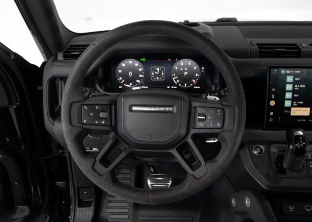 2023 Land Rover Defender 90 V8 ($113,390 MSRP) *ONLY 7500 MILES* *CUSTOM WHEELS* *BLACKOUT PACKAGE* San Diego CA