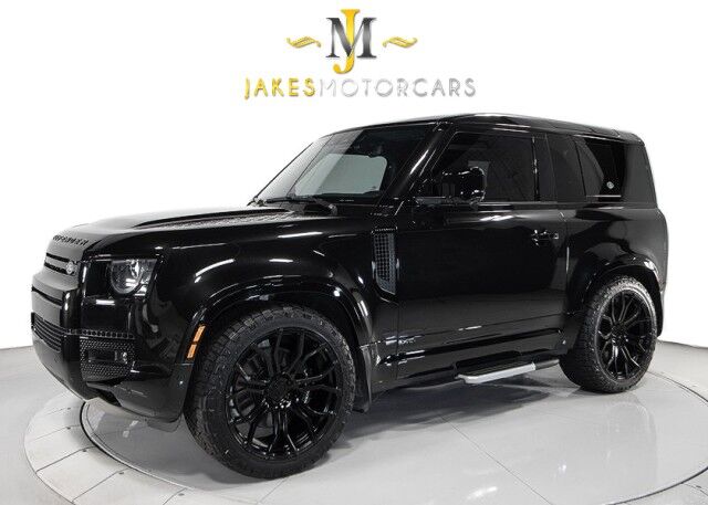 2023 Land Rover Defender 90 V8 ($113,390 MSRP) *ONLY 7500 MILES* *CUSTOM WHEELS* *BLACKOUT PACKAGE*