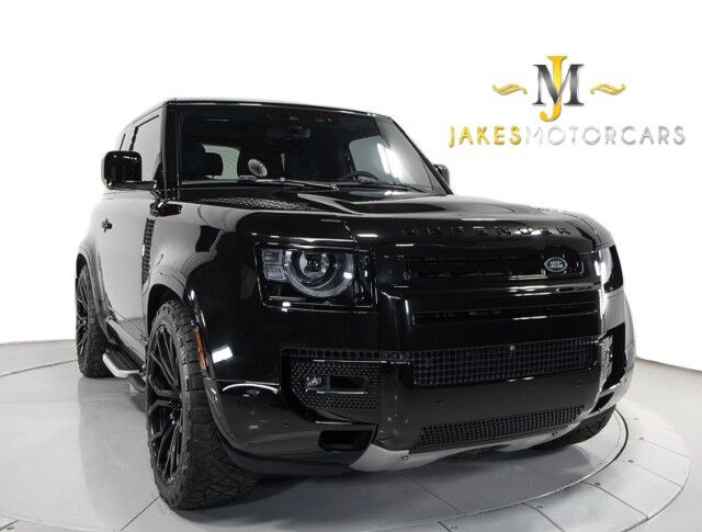 2023 Land Rover Defender 90 V8 ($113,390 MSRP) *ONLY 7500 MILES* *CUSTOM WHEELS* *BLACKOUT PACKAGE* San Diego CA