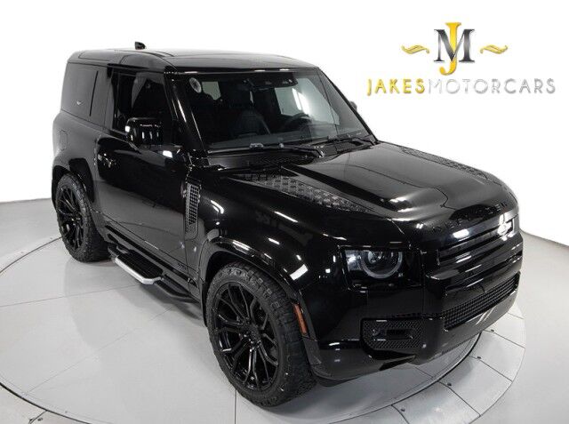 2023 Land Rover Defender 90 V8 ($113,390 MSRP) *ONLY 7500 MILES* *CUSTOM WHEELS* *BLACKOUT PACKAGE* San Diego CA