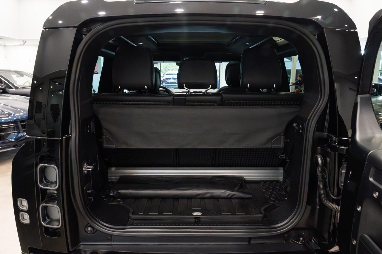 2023 Land Rover Defender 90 V8 Gladstone OR