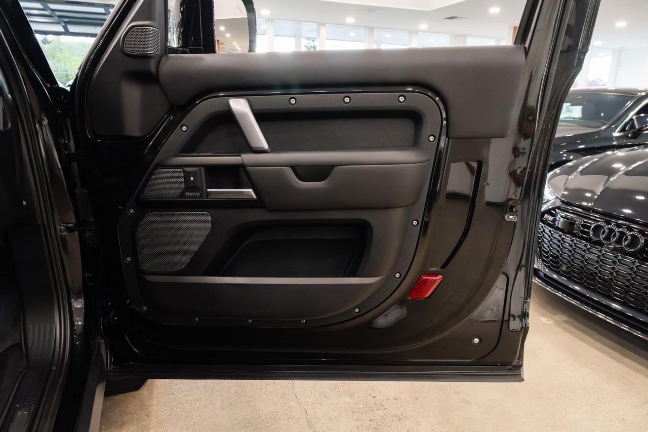 2023 Land Rover Defender 90 V8 Gladstone OR