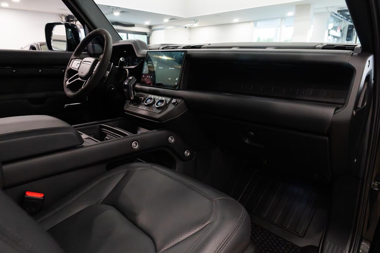 2023 Land Rover Defender 90 V8 Gladstone OR