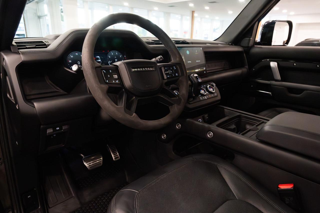 2023 Land Rover Defender 90 V8 Gladstone OR